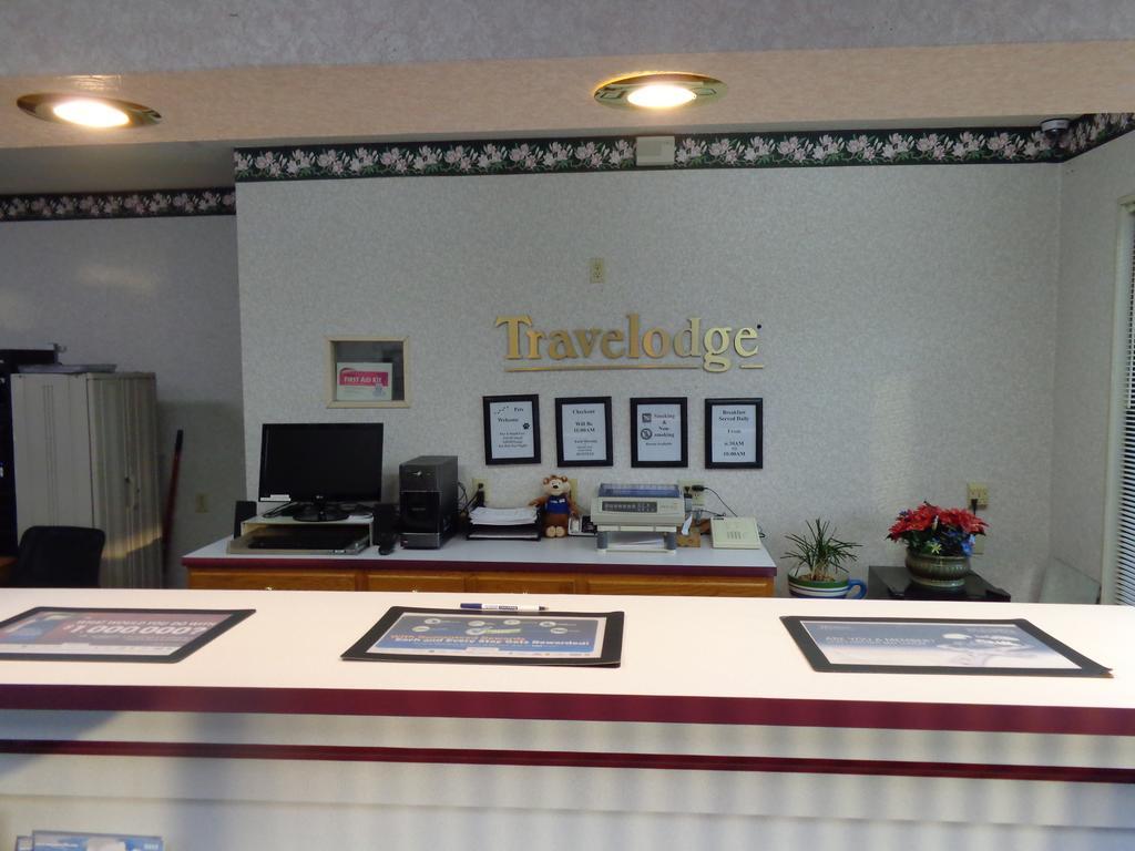 Travelodge By Wyndham Ridgeway Martinsville Area Dış mekan fotoğraf